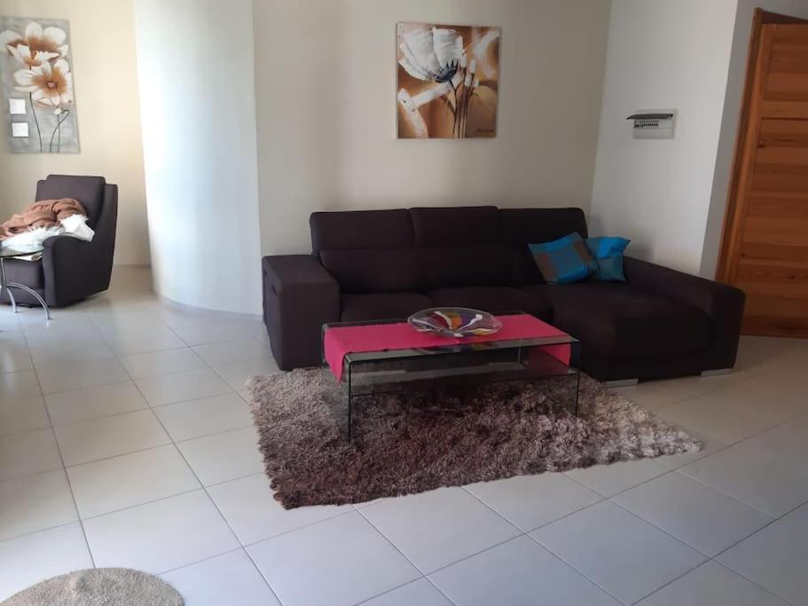 סיינט פול ביי Lovely Two Bedroom Apartment מראה חיצוני תמונה